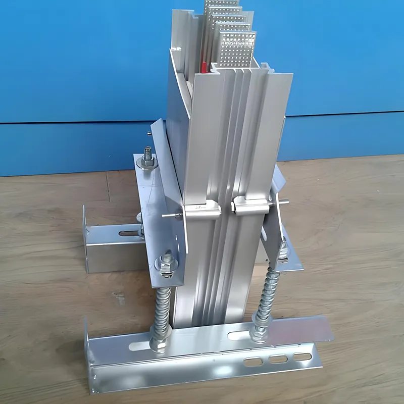 Vertical Sandwich Busway